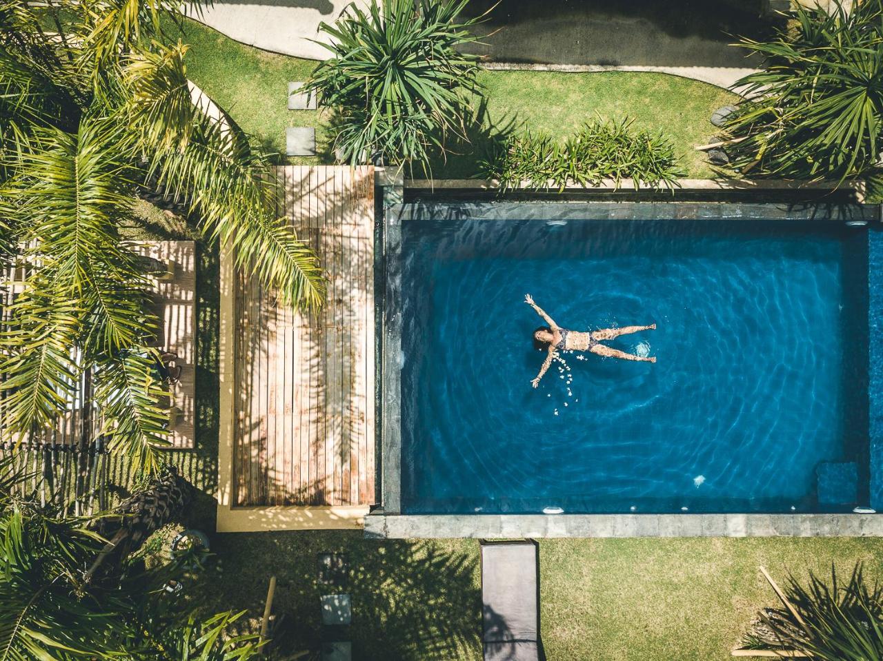 Ocho Bali Surf Camp Lejlighed Uluwatu Eksteriør billede