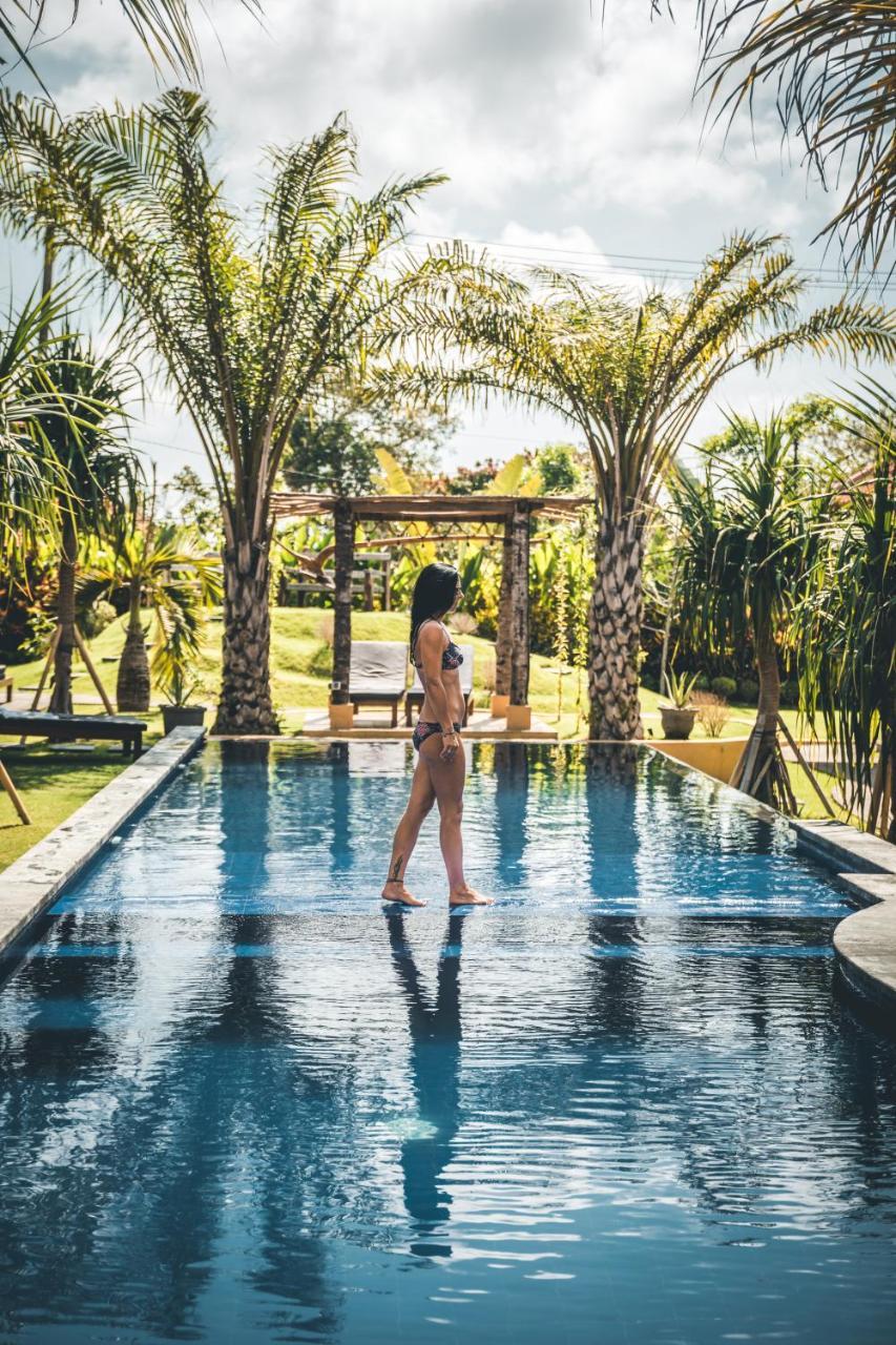 Ocho Bali Surf Camp Lejlighed Uluwatu Eksteriør billede