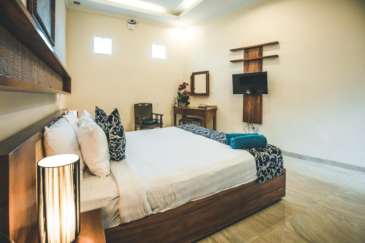 Ocho Bali Surf Camp Lejlighed Uluwatu Eksteriør billede